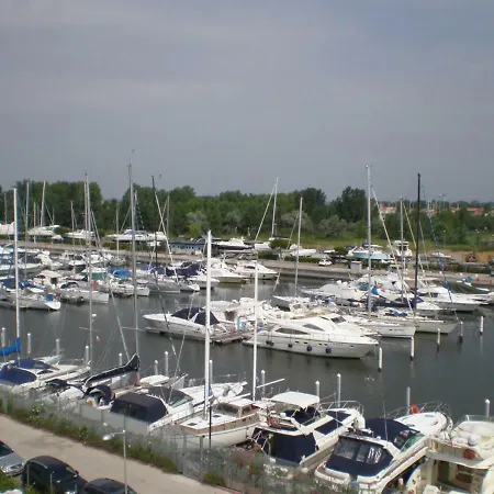 Resort Cleo Trilo 6 Disabled Friendly